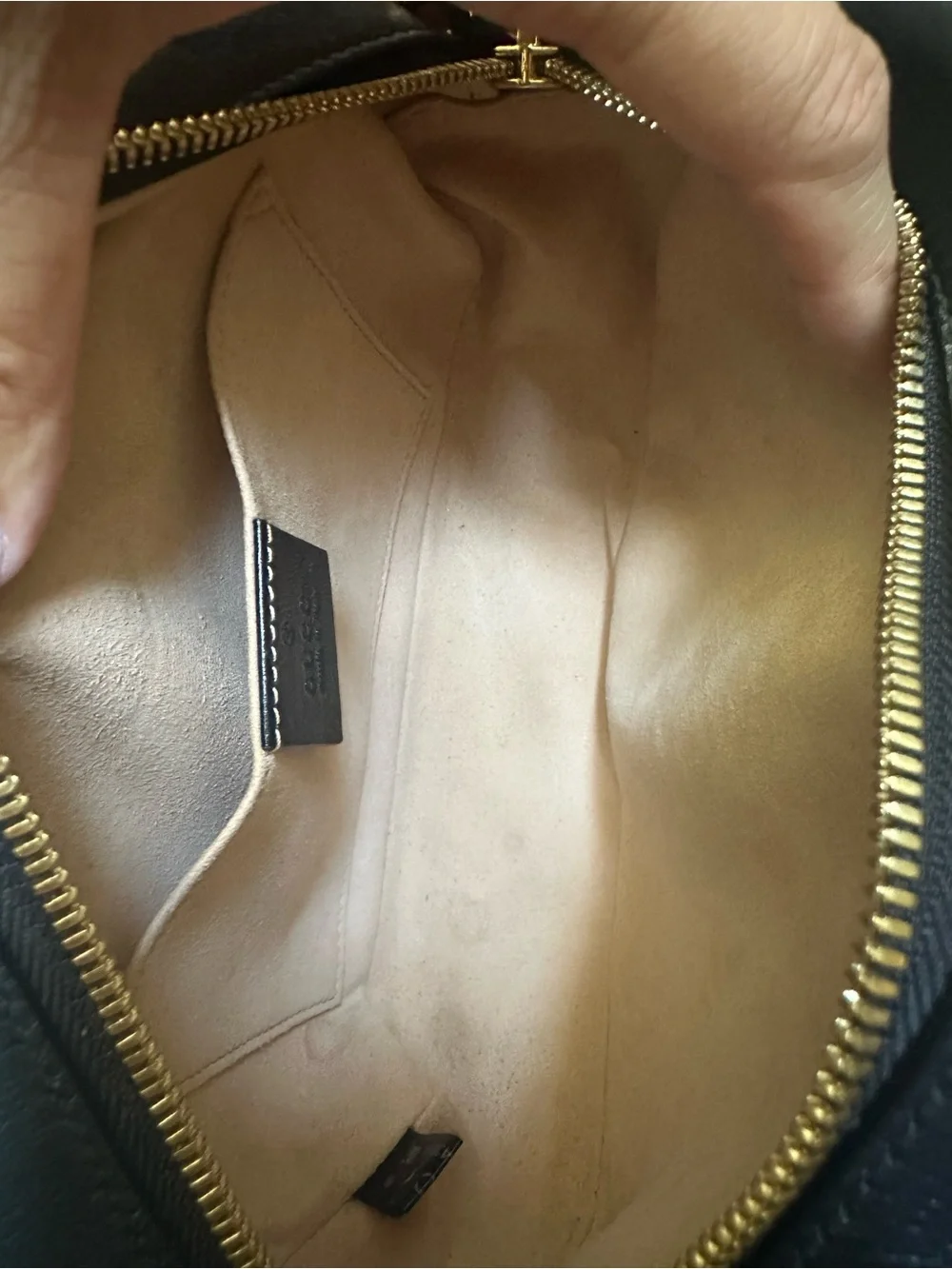 Gucci Beige GG marmont Supreme Canvas Crossbody with Black Trim & Gold Hardware - Picture 7 of 11